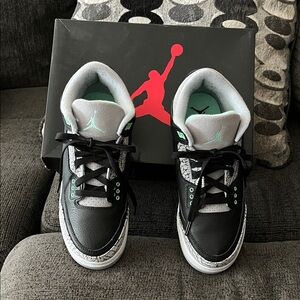 Air Jordan 3 Retro Black Grey Green Glow Size 6.5 Youth/ Women Size 8.0